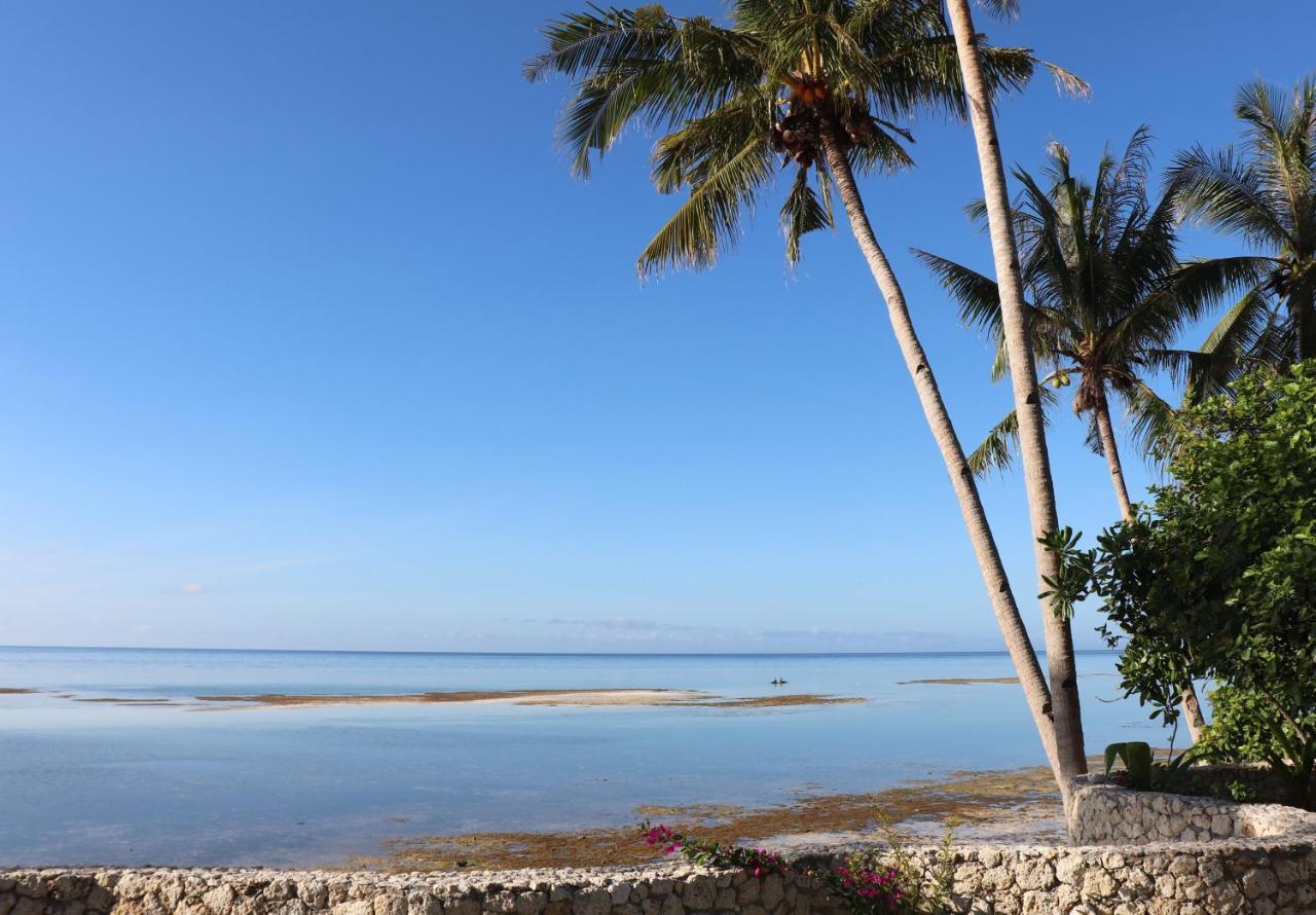Island View Beachfront Resort Anda  Esterno foto