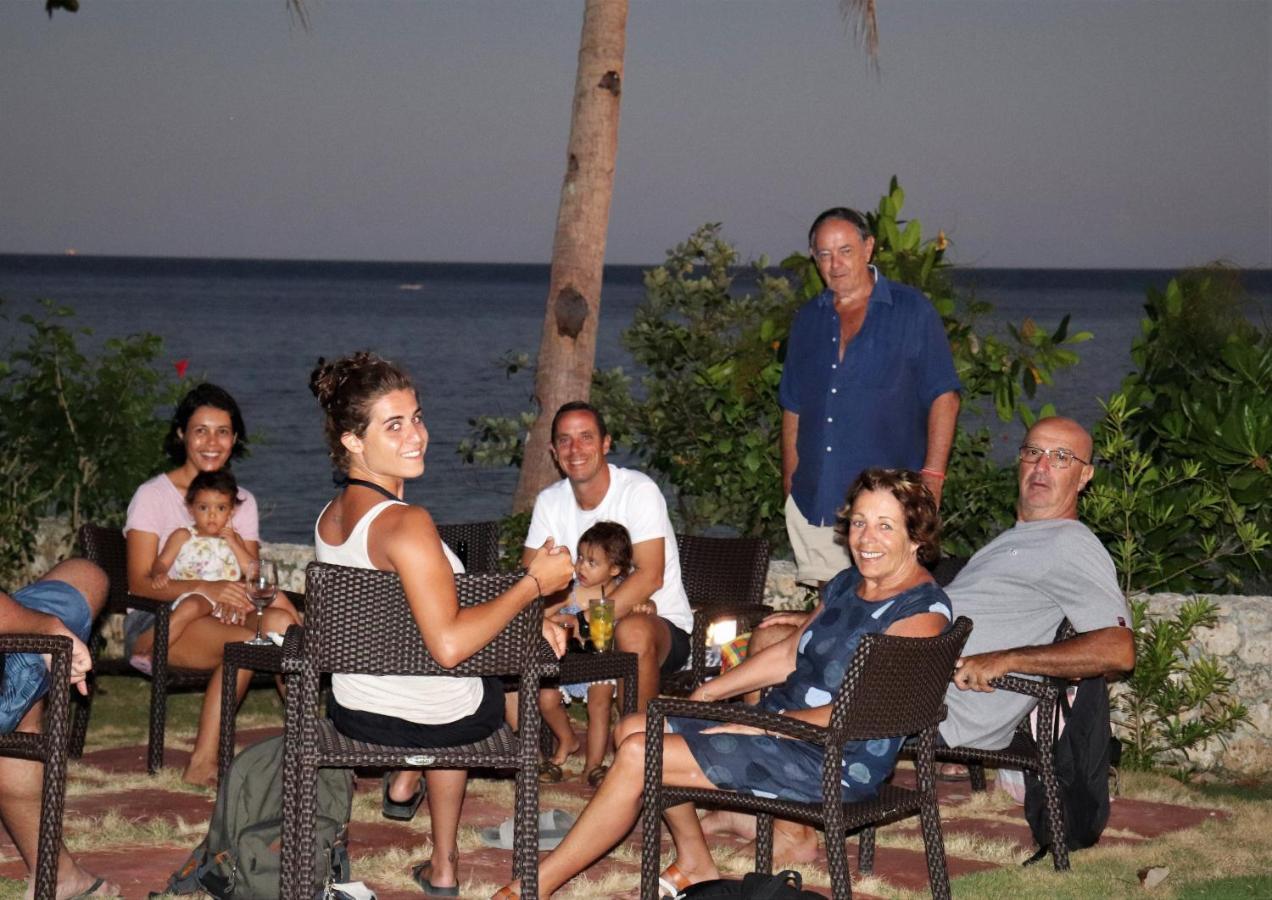 Island View Beachfront Resort Anda  Esterno foto